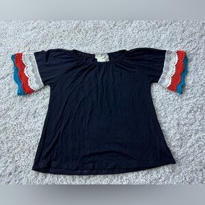 Girls size 6-8 Top with Crochet Design Sleeves NWT